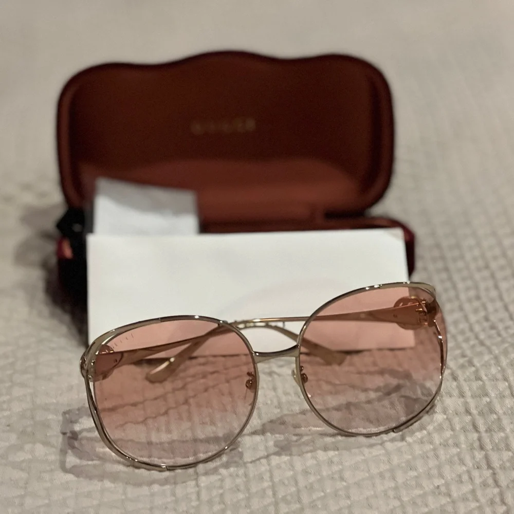 Gucci Gradient Oversize Open Temple Round Sunglasses - Picture 2 of 4